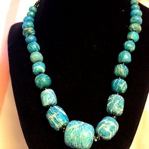 Blue and white patterned beaded necklace